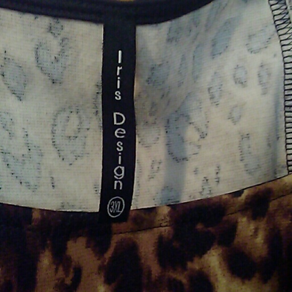 Top - Picture 2 of 2